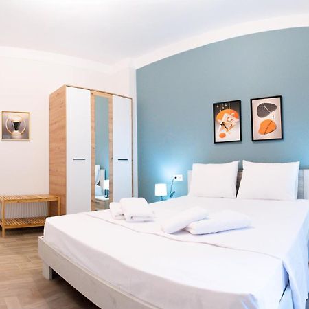 C.6 Ploumeria #City_Center Thessaloníki Luaran gambar